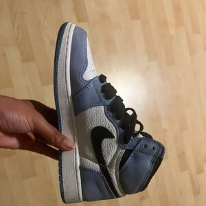 University blues (gs) Jordan 1s